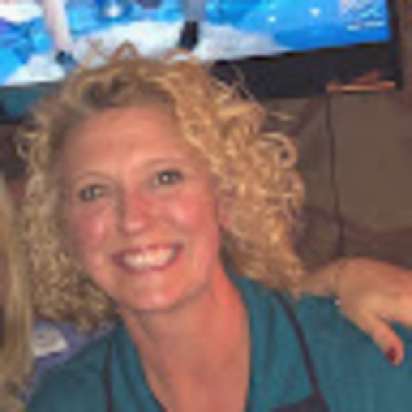 Meet your Posher, Rebecca - Picture 1 of 1